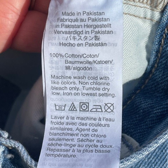 Madewell Distressed Momjean  Blue Jeans - Size 25 - Picture 14 of 16